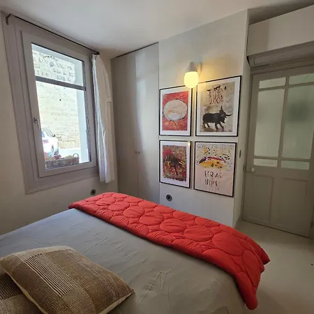 Maison Des Remparts Intra-muros Spacieuse Patio Avec Bassin Wifi Parking Gratuit Daire *