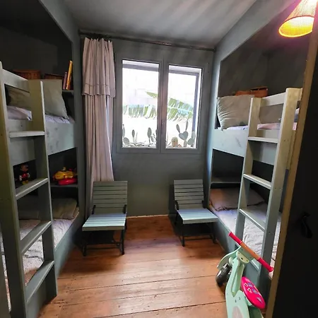Maison Des Remparts Intra-muros Spacieuse Patio Avec Bassin Wifi Parking Gratuit * Aigues-Mortes