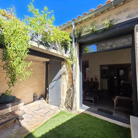 Maison Des Remparts Intra-muros Spacieuse Patio Avec Bassin Wifi Parking Gratuit Apartmán Aigues-Mortes