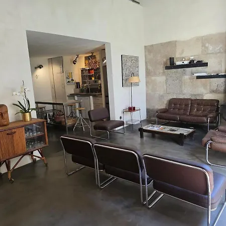 Apartmán Maison Des Remparts Intra-muros Spacieuse Patio Avec Bassin Wifi Parking Gratuit Aigues-Mortes