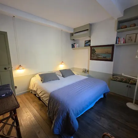 Maison Des Remparts Intra-muros Spacieuse Patio Avec Bassin Wifi Parking Gratuit Apartmán