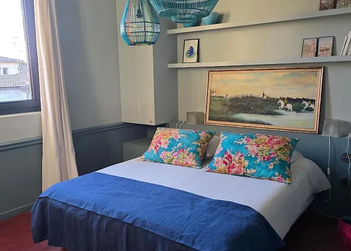 Maison Des Remparts Intra-muros Spacieuse Patio Avec Bassin Wifi Parking Gratuit Apartman Aigues-Mortes